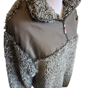 Cozy Olive Green Sherpa 3\4 Zip Pullover Size XL